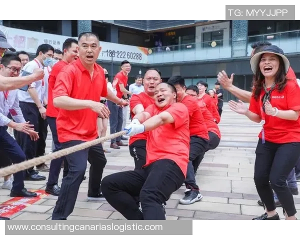 汕尾足球明星赛盛况空前孙楠领衔明星阵容激情对决 汕尾足球明星赛盛况空前孙楠领衔明星阵容激情对决