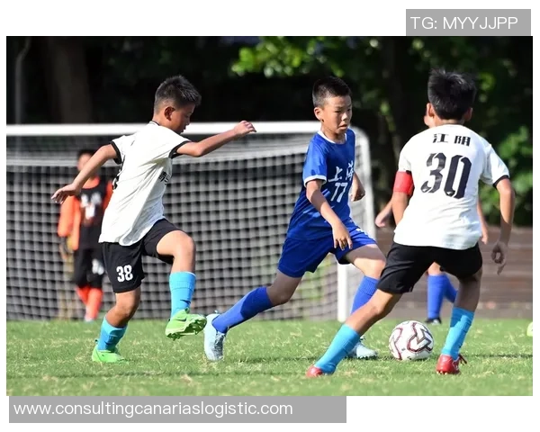 赛后分析:上海足球队与杭州足球队的耐力较量与战术对比 赛后分析:上海足球队与杭州足球队的耐力较量与战术对比