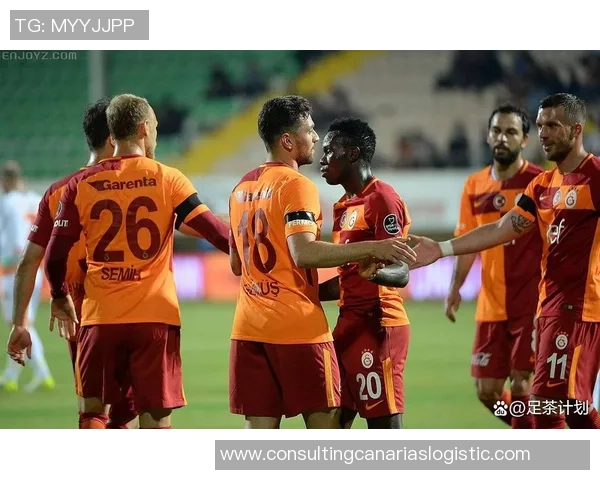 足球明星与法国超跑的激情碰撞展现速度与荣耀的完美结合