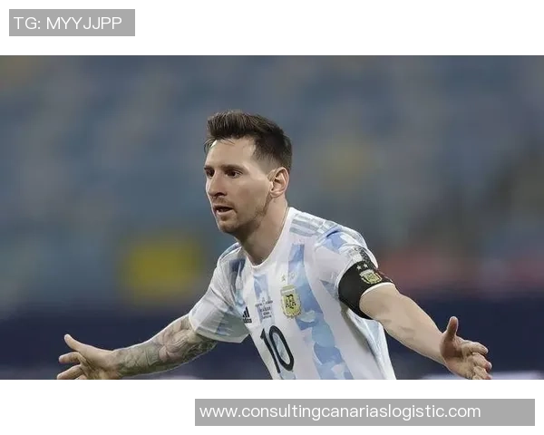 足球明星梅西的艺术之旅:用画笔描绘绿茵传奇与激情瞬间