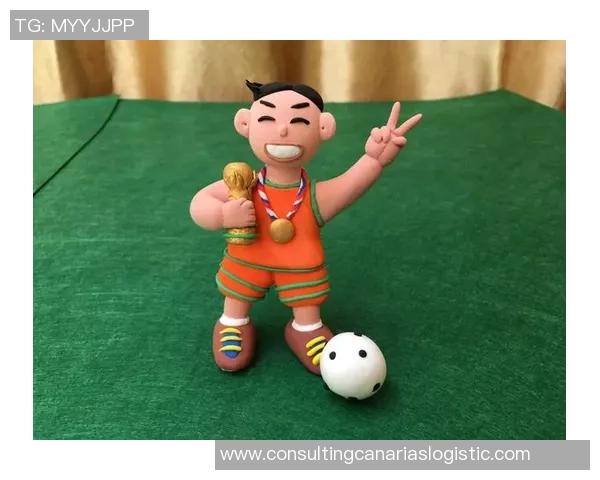 足球明星的粘土艺术作品展现他们的风采与魅力