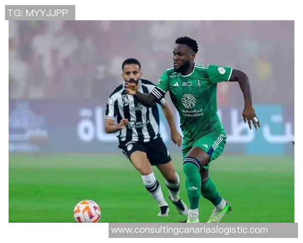 足球明星西曼的职业生涯与成就全解析及其对足球的影响